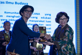 UGM alumnus Paksi Raras Alit preserves Javanese script and culture through the JAWACANA Community, promoting inclusive cultural literacy.