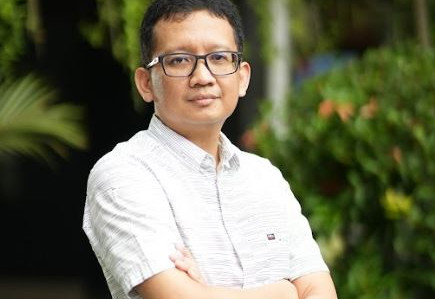 A UGM economist warns that proposed cuts to coal production may have a limited global impact and could reduce Indonesia’s state revenue.