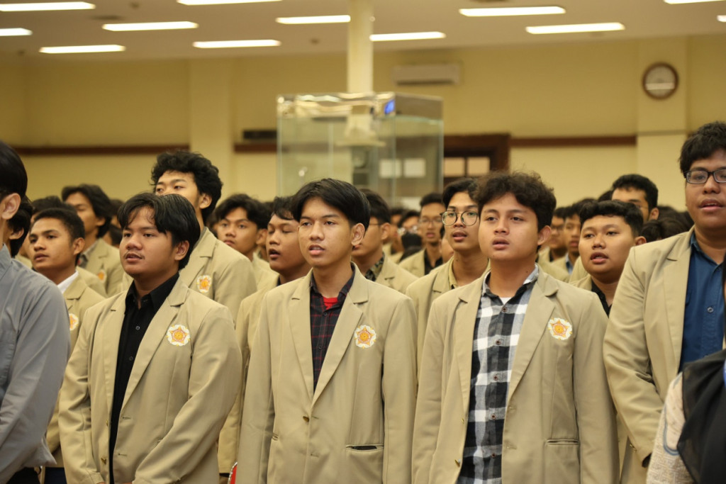 UGM provides internal financial assistance to over 500 students facing tuition payment difficulties to ensure equitable access to higher education.