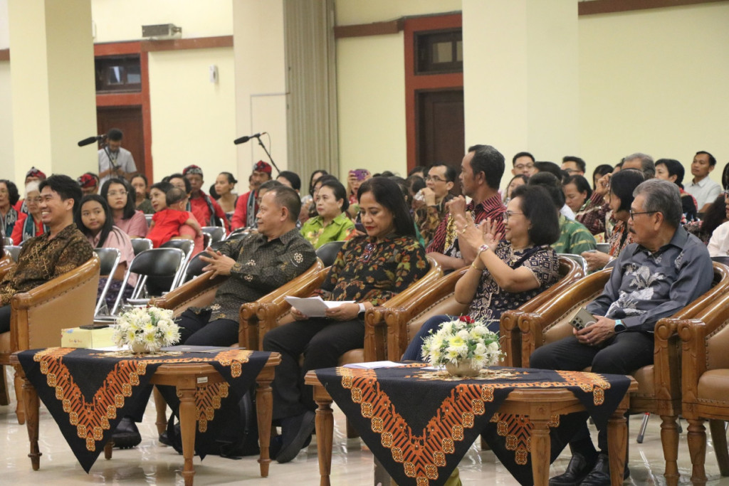 UGM’s Christian community held a joint Christmas celebration emphasizing love, harmony, and unity amid diversity across the university community.