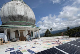 UGM, UTU, and PNL deploy a solar-powered water purification system in Bener Meriah to strengthen healthcare services in disaster-affected areas.