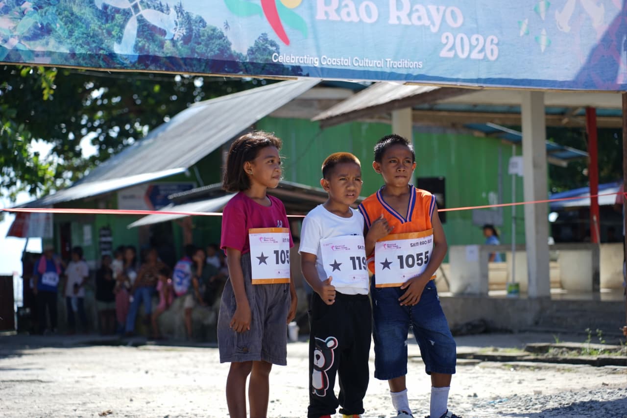 KKN students organized the Rao Run 5K on Morotai Island, attracting widespread community participation to promote healthy living and local tourism.
