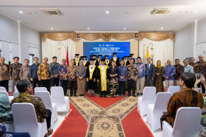 UGM Faculty of Dentistry celebrates its 78th anniversary at the Margono Soeradji Building auditorium.