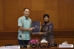 Cross-cultural activities between Japanese and UGM students during a village program in Imogiri, Bantul