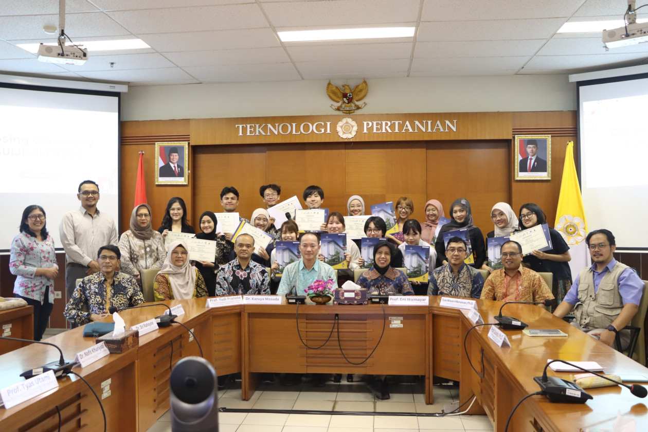 Cerita Mahasiswa Jepang Ikut Mengabdi di Desa