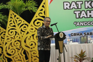 Audience at Grha Sabha Pramana during Kosudgama’s annual cooperative meeting