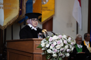 Three newly inaugurated UGM dentistry professors at the Senate Hall