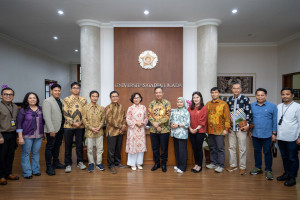Signing ceremony between UGM and Bank Mandiri Taspen at UGM Central Office