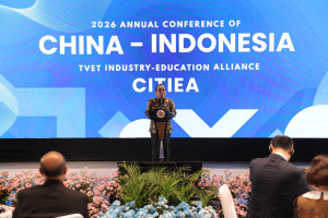 Professor Pratikno delivering remarks at the CITIEA conference at UGM