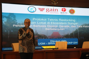 Researchers discuss fish restocking guidelines at UGM Faculty of Biology auditorium