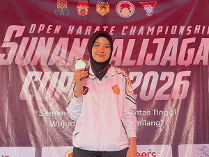 UGM Karate team posing at Sunan Kalijaga Cup XIII