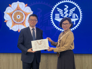 UGM Rector Professor Ova Emilia meets with university leaders during an official visit to Taiwan.