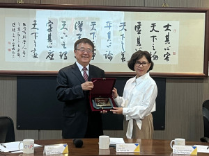 UGM Rector Professor Ova Emilia meets with university leaders during an official visit to Taiwan.