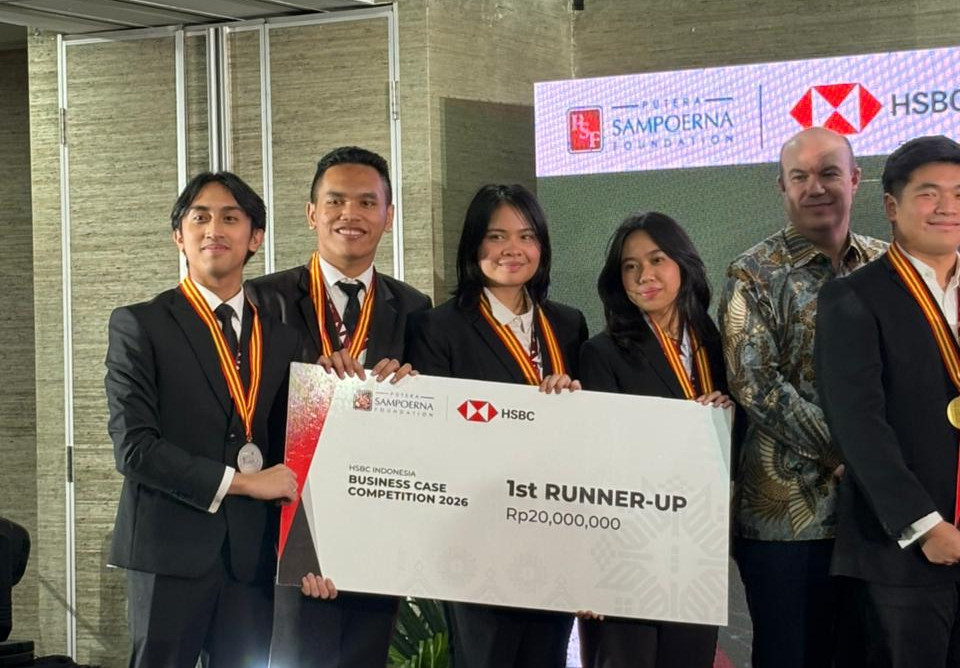Mahasiswa UGM Raih Juara di HSBC Indonesia Business Case Competition