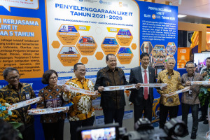 Officials and university leaders attend Jogja Financial Festival 2026 in Yogyakarta.