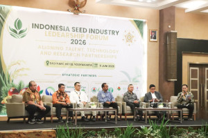 Participants discuss local seed variety development and national seed industry collaboration at ISILF 2026.