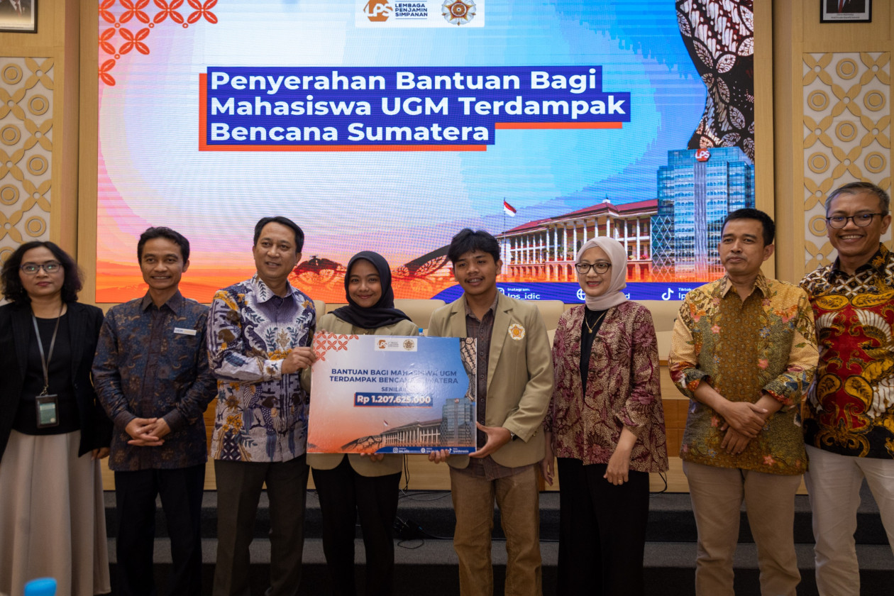 100 Mahasiswa UGM Terdampak Bencana Sumatra Dapat Bantuan Beasiswa