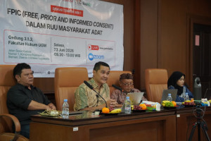 Discussion hosted by UGM on strengthening legal recognition and protection of Indigenous peoples in Indonesia.
