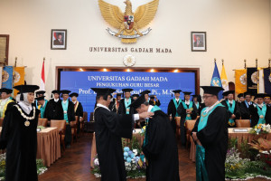 Academic ceremony marking the appointment of Professor Eko Setyabudi at Universitas Gadjah Mada.
