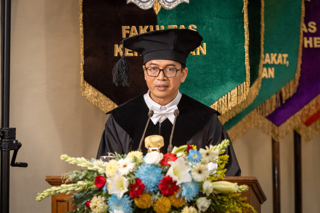Fakultas Kehutanan UGM Kukuhkan 3 Guru Besar Baru 
