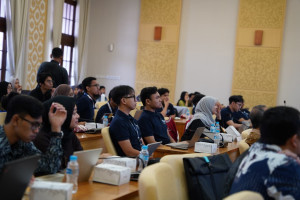 UGM students present an AI-powered public issue monitoring system during the Artificial Intelligence Talent Factory 2026 Demo Day.