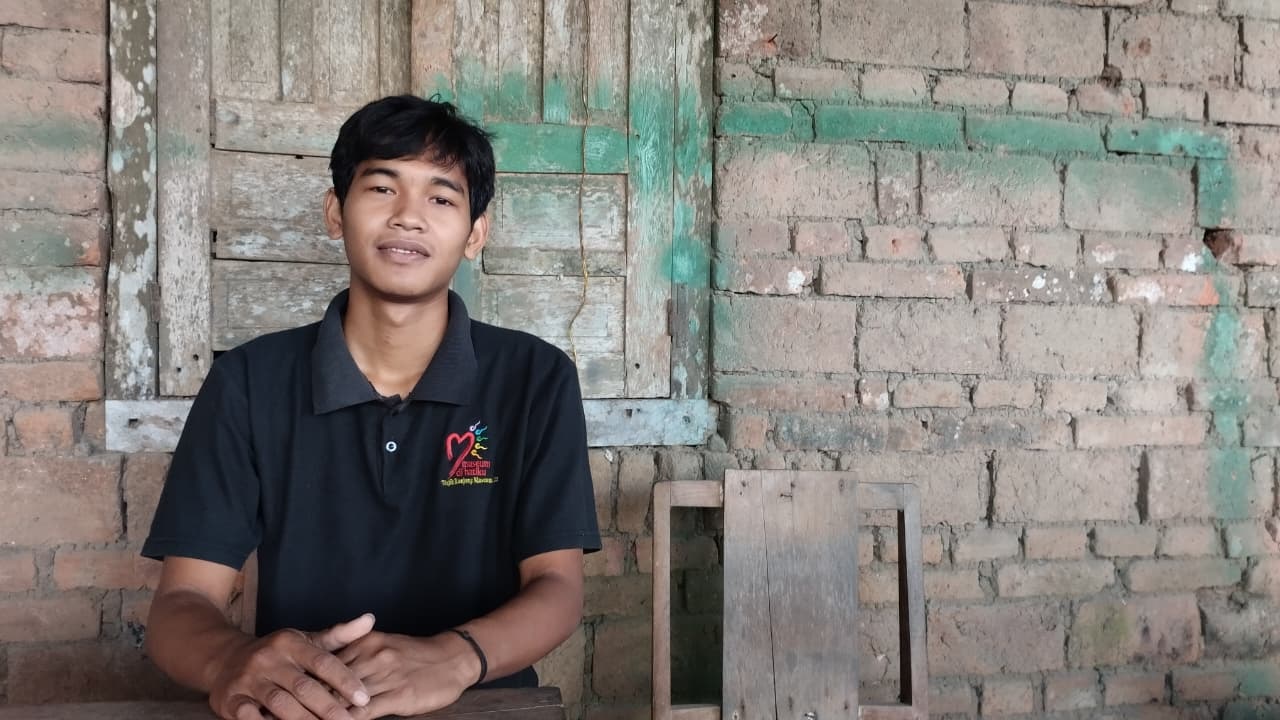Sosok Arifin, Anak Penjual Keripik Pisang Disambangi Dekan Fapet UGM
